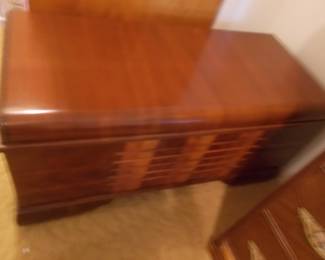 Standard Line cedar chest, Lovely piece
