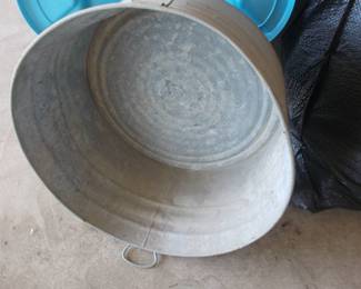 Galvanized tub