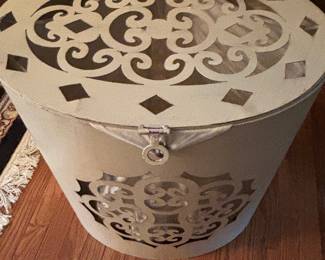 LAUNDRY HAMPER