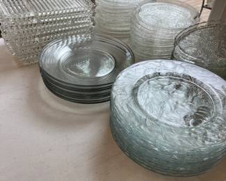 LUNCHEON SETS