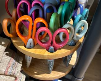 CRAFTI NG SCISSORS