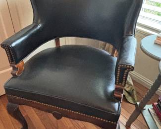 BLACK SIDE CHAIR