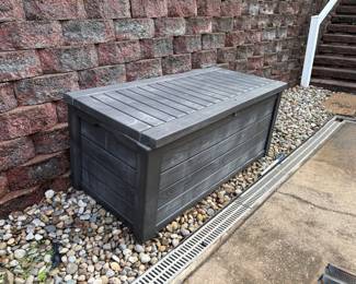 POOL STORAGE CHEST