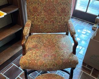 CHAIR OF FOOTSTOOL