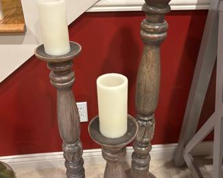SET OF CANDLESTICKS