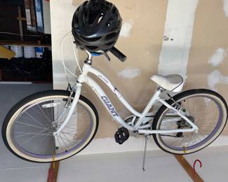 BIKE BY GIANT
