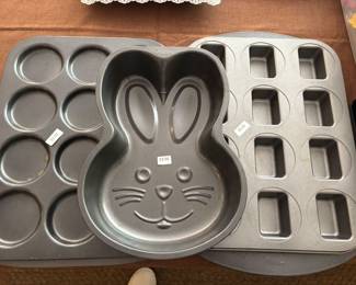 BAKEWARE