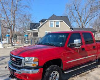 2005 GMC sierra 2500 hd crew cab Pickup 4D 6 1/2 ft