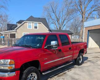 2005 GMC sierra 2500 hd crew cab Pickup 4D 6 1/2 ft