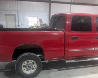 2005 GMC sierra 2500 hd crew cab Pickup 4D 6 1/2 ft