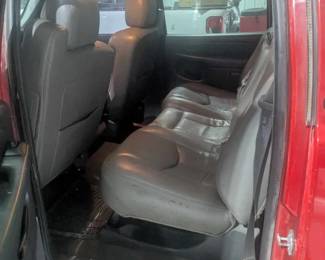 2005 GMC sierra 2500 hd crew cab Pickup 4D 6 1/2 ft