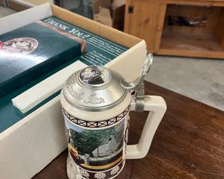 2002 Anheuser Busch Collectors Club Stein