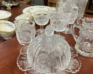 LG Wright Higbee Paneled Thistle Round Dome Cover Butter Dish