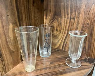 Old Alice in wonderland Fishs Eddy Drinking Glass