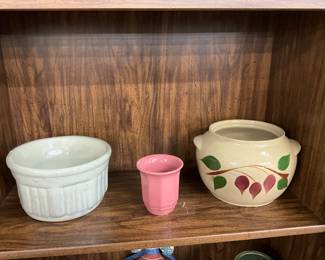 Stoneware Bowl Manley Pottery - Pfaltzgraff Pink Bathroom Accessory - Watt Pottery Bean Pot