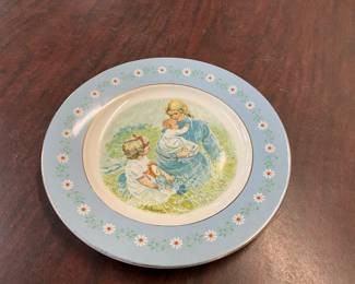 1974 Avon "Tenderness" Commemorative Pontesa Ironstone Plate