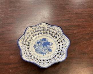 Blue & White Porcelain Decorative Bowl