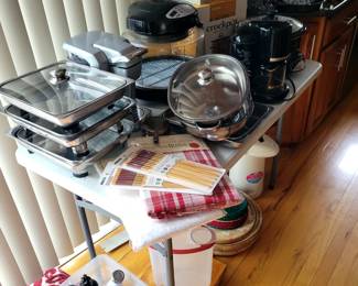 Small appliances, cookware and serving platters