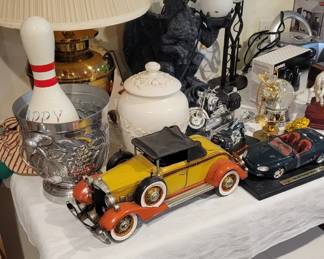 Unique gifts and collectibles