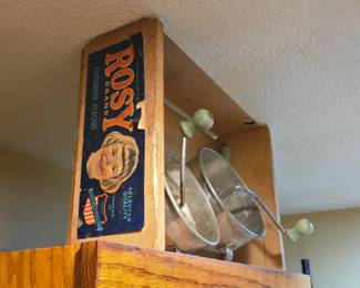 Rosy Brand California Peaches Crate