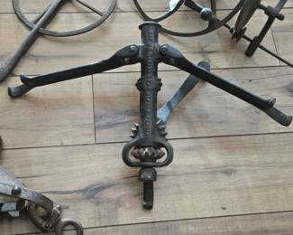 Cast Iron Rim Spreader