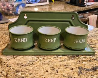 Dutch Green Enamelware Zand, Zeep, And Soda Kitchen Rack