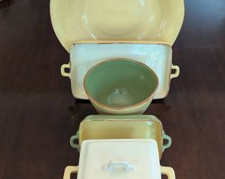 See?!? Here's some of the Vietri "Cucina Fresca" serving pieces..