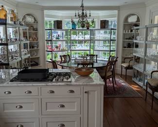 Overview of the kitchen breakfast area, with all the treasures to be plundered.