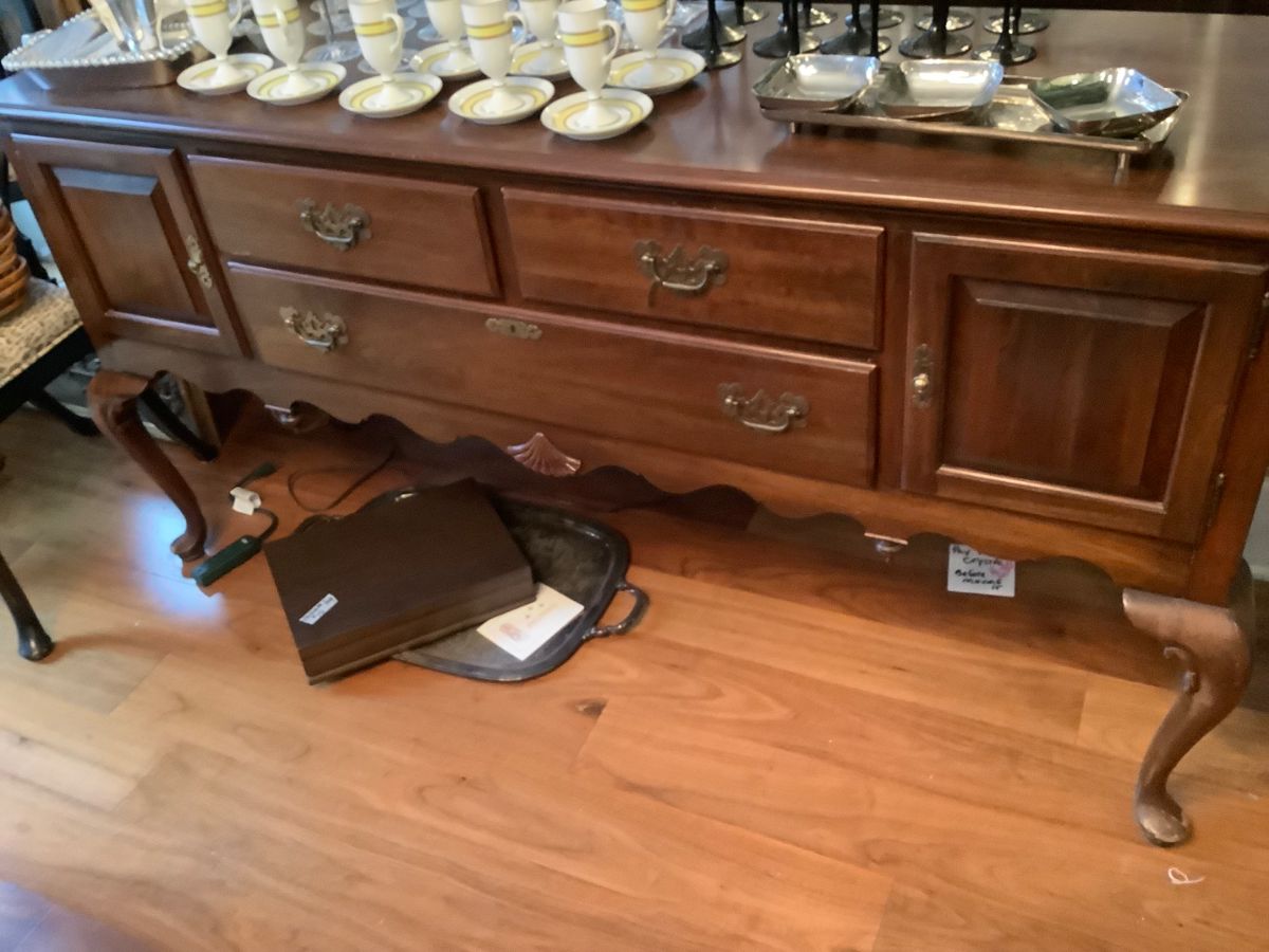 ETHAN ALLEN SIDEBOARD