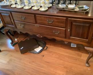 ETHAN ALLEN SIDEBOARD