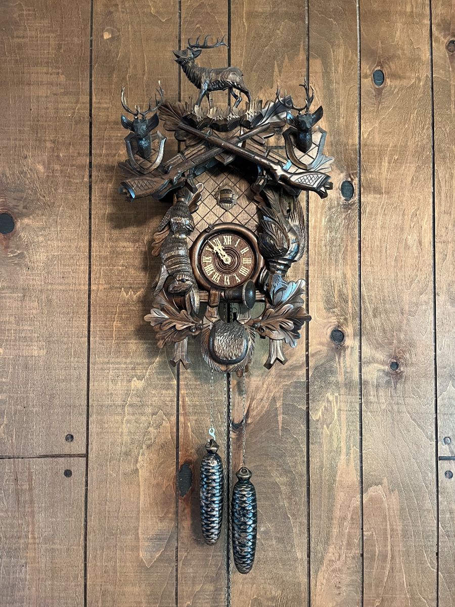 Beautiful vintage cuckoo clock