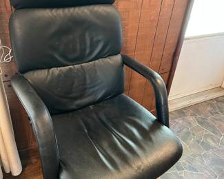 Nice Office Chair on rollers