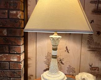 Beautiful MCM Table Lamp (2)