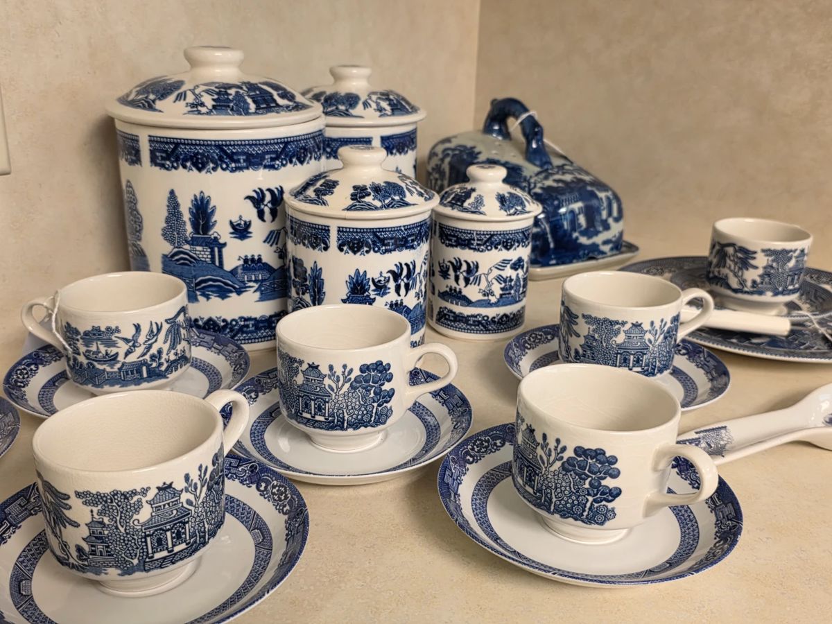 mama estate sale blue and white