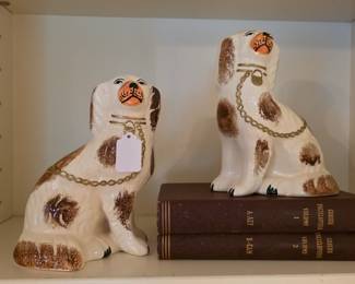 mama estate sale dogs