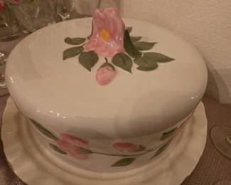 mama estate sale cake