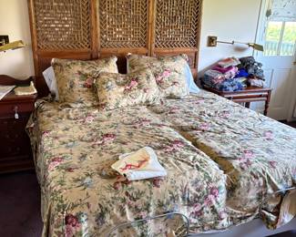 Temperpedic mattresses. Electric bed