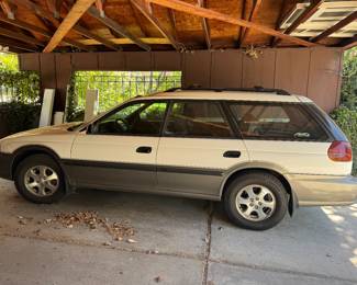Clean 1997 Subaru Legacy with only 95,000 miles. Runs great!