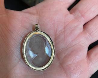 Cameo