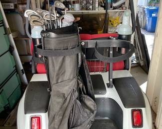 Golf Cart wit New Buttery