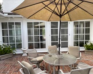 Brown Jordan patio set, umbrella & beautiful Planters