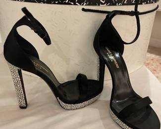 Fabulous Saint Laurent crystals Heels Size 6