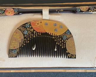 Antique Japanese lacquer comb and hairpin, for geisha
