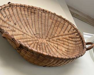 Antique basket 🧺