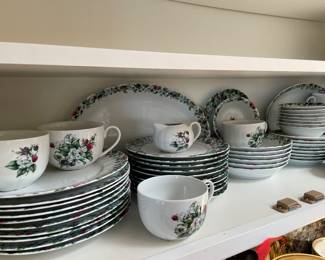 French Porcelain Jacques Coeur Un Jardin En Plus Collection