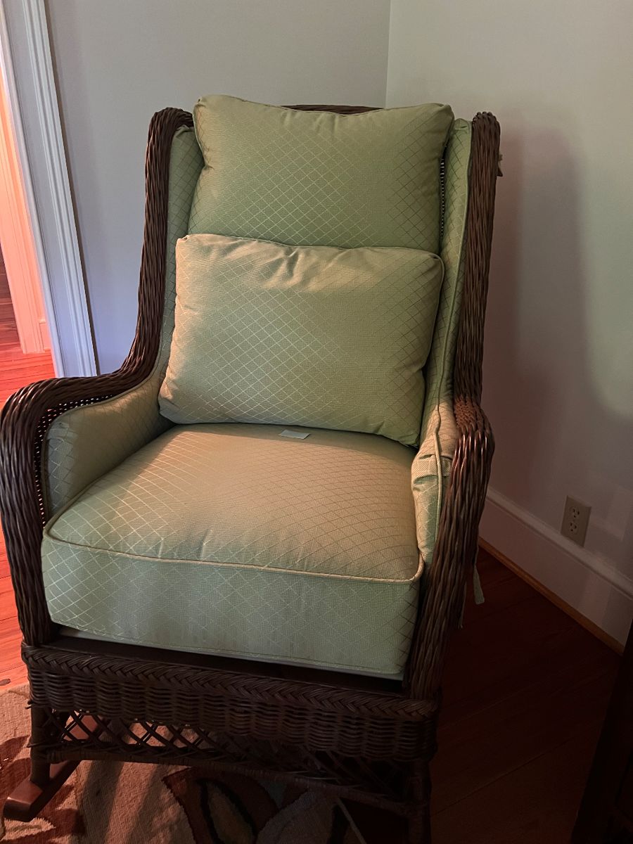 Beautiful chair. Never been sat in. Perfect condition.