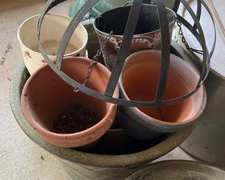 Flower pots