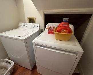 Not a matching wet. Will sell together or break up.