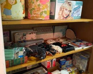 Vintage Bathroom Items
