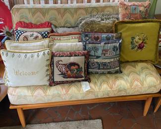 Love Seat with Set
